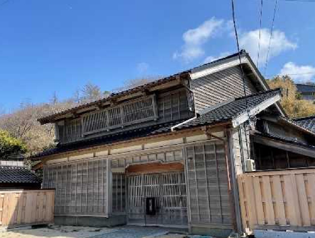 kazoku meeting hall