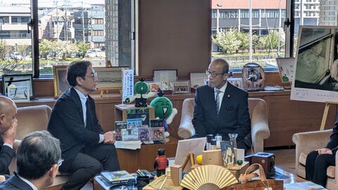 0408_2_徳島県庁表敬訪問